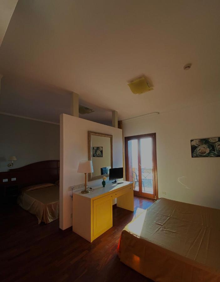 Hotel La Lampara Reggio Calabria Exterior foto